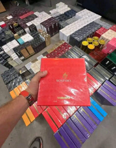 Perfumes mixed pallets
