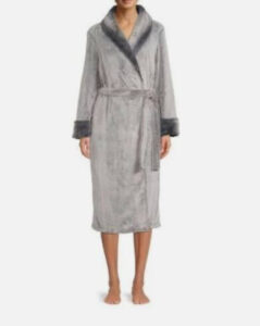 Pallets of secret treasures robes