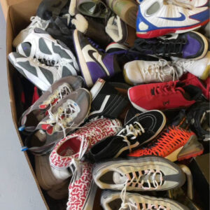 Sneaker pallets