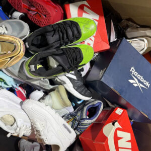 Shoes mixed brand