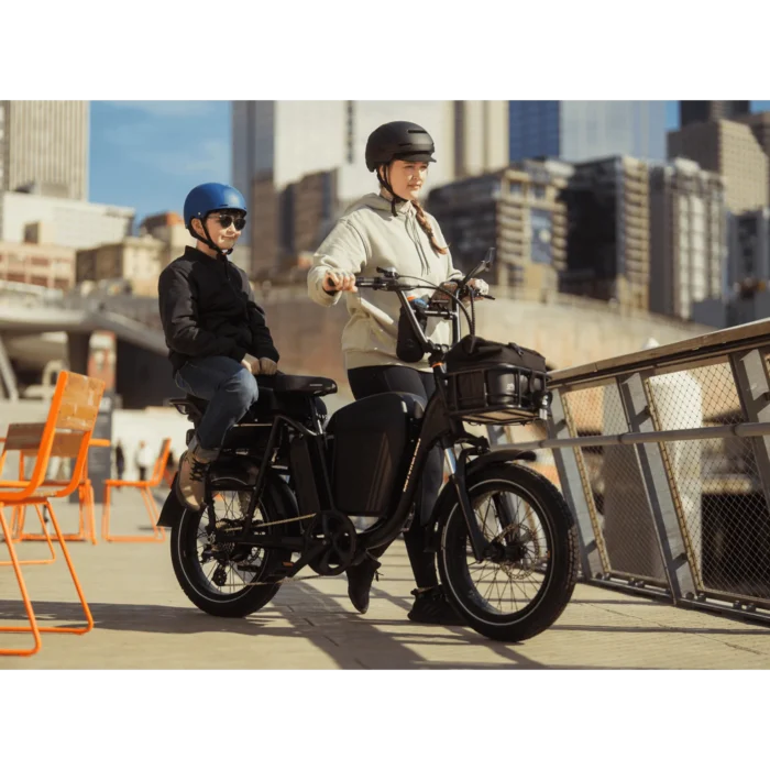 RadRunner_Plus_Black_Lifestyle1_f308bbb9-2ff3-4b17-9406-43d72021158e.webp RadRunner_Plus_Black_Lifestyle1_f308bbb9-2ff3-4b17-9406-43d72021158e.webp